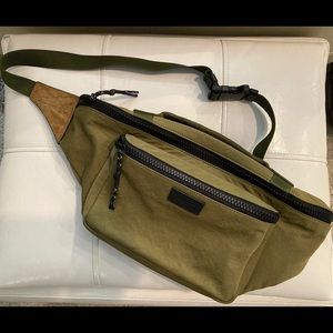 Large Elliot Fanny pack